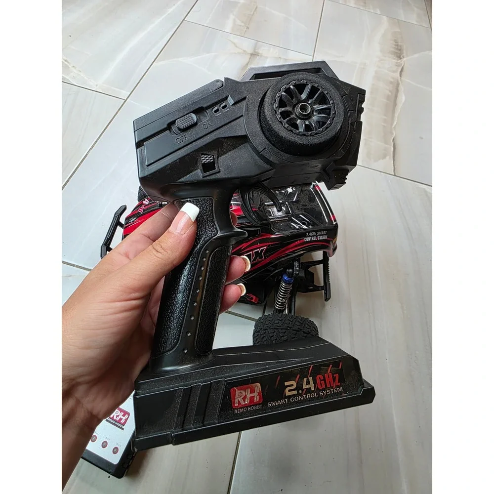 Remo Hobby‎ SMAX 1/16 4WD RC Monster Truck Red Black 2.4GHz with B3 Charger K1